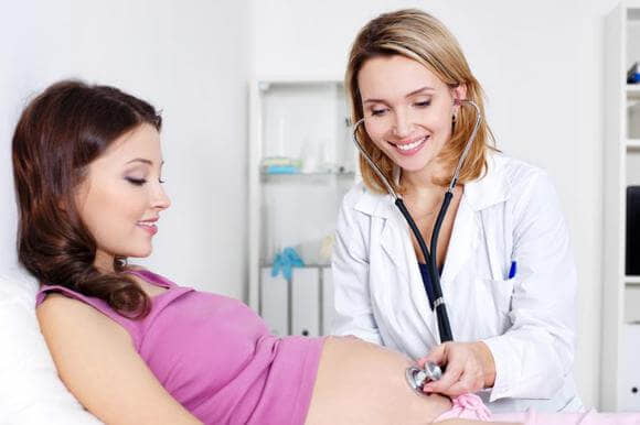 Преимущества и недостатки платного ведения беременности